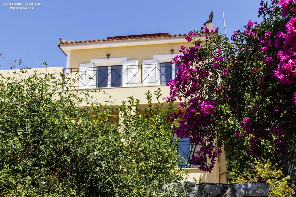 Gythio Seaside Villa Dimitrios - Panoramic View Exterior photo